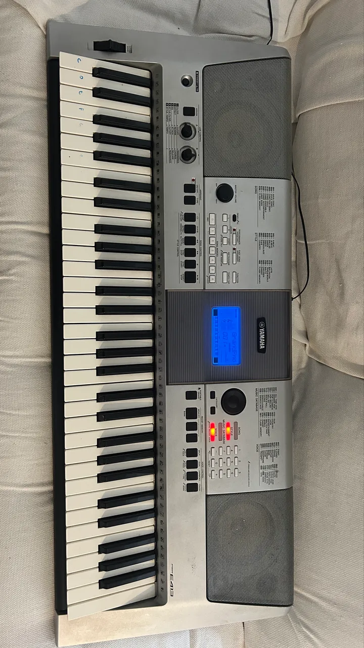Teclado Casio CTK 4400 usado - Instrumentos musicais - Jardim