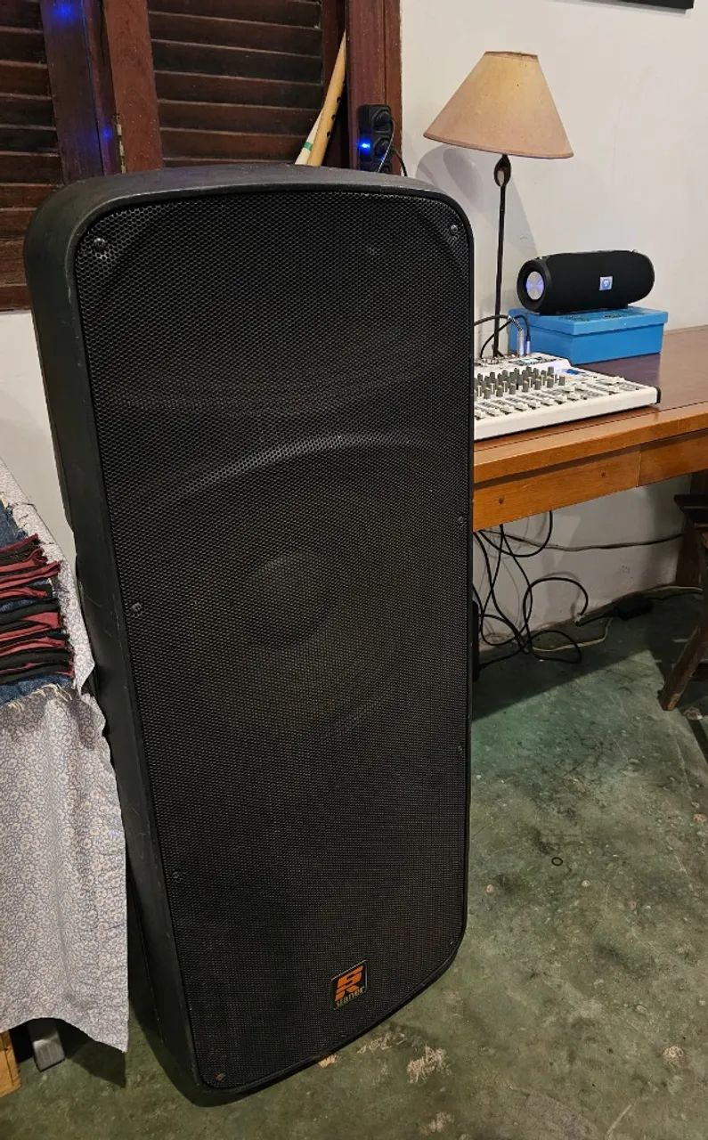 Caixa de Som e Mesa Staner (SR615A e MX1203)