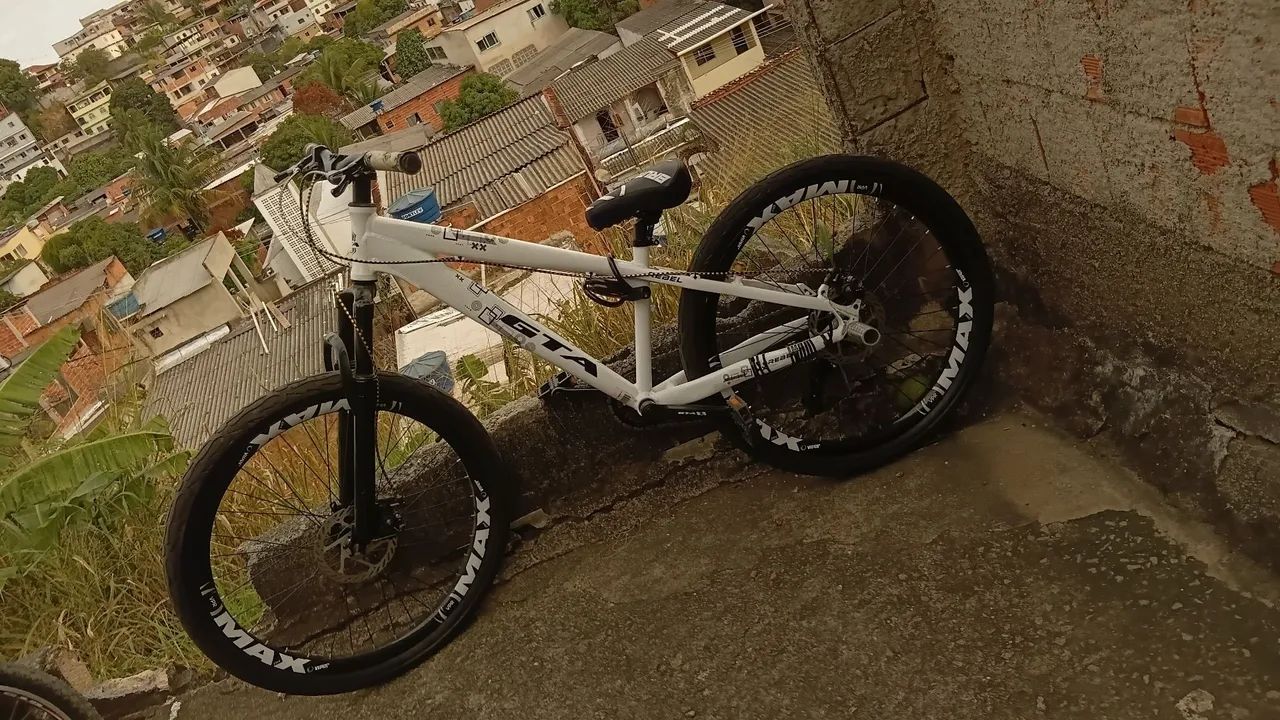 Bicicleta Gta Branca. - Foto 2