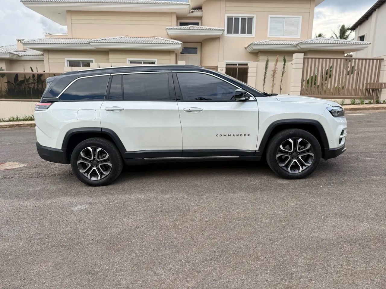 Jeep Commander Commander Limited T270 1.3 TB Flex Aut. 2022