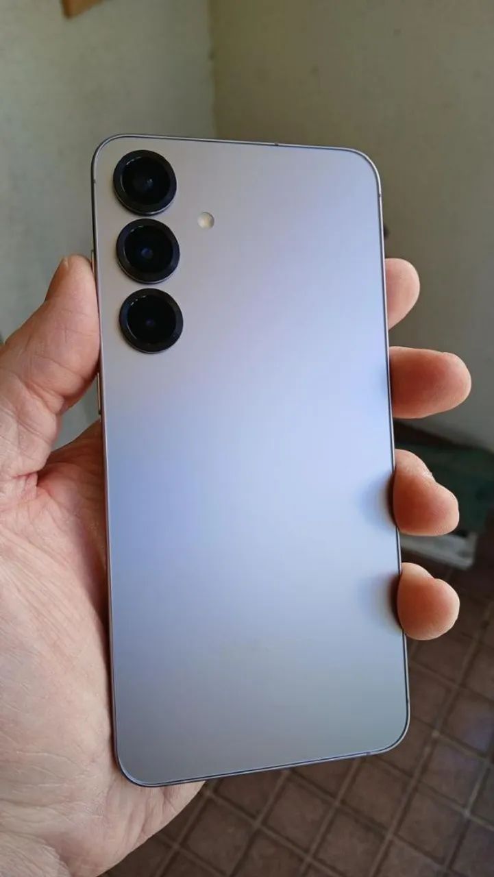 Troco s25 plus novo por iPhone  - Foto 2