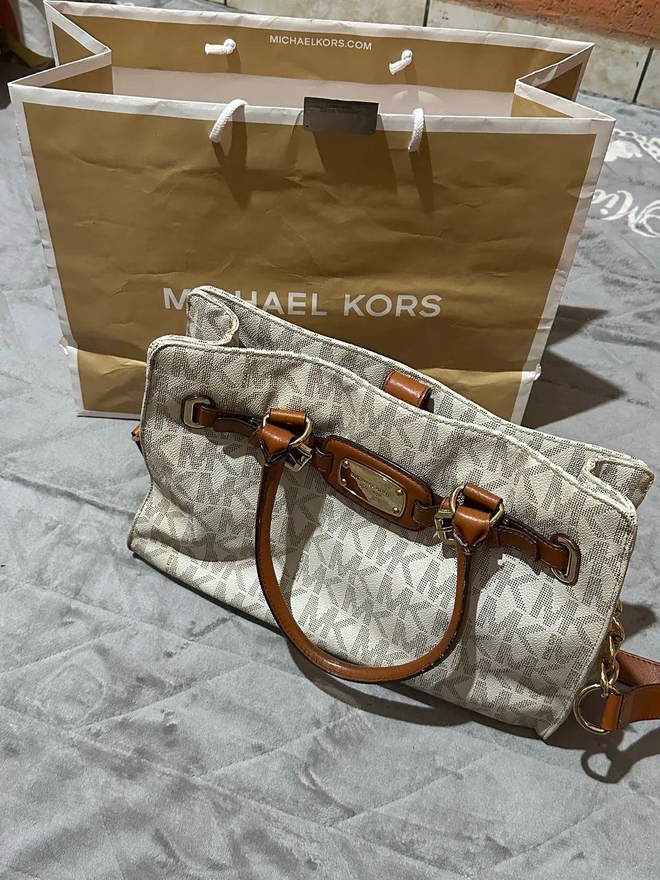 Bolsa Michael Kors Hamilton (usada)  - Foto 4