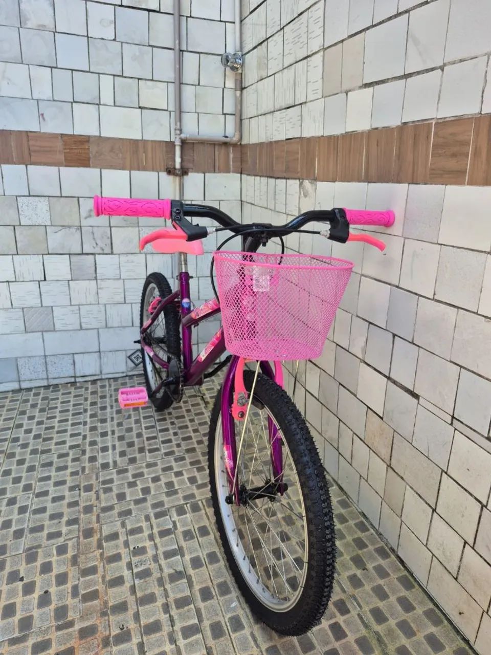 Bicicleta aro 20 Gata Marie semi nova  - Foto 4