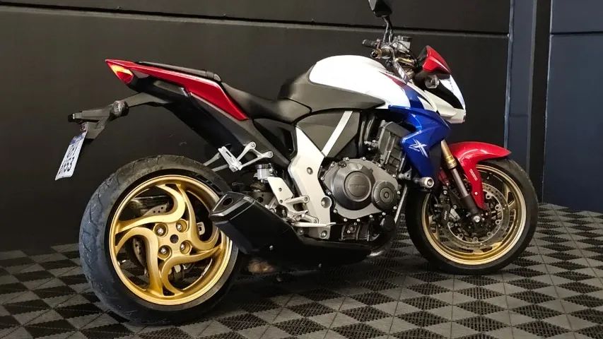 Honda CB 1000R 2015 Branca - Foto 5