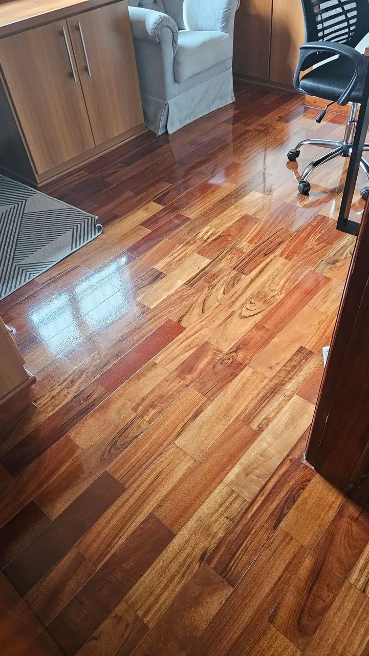 Piso de Madeira Muiracatiara + Rodapés (Brinde) - Já Retirado - Foto 5