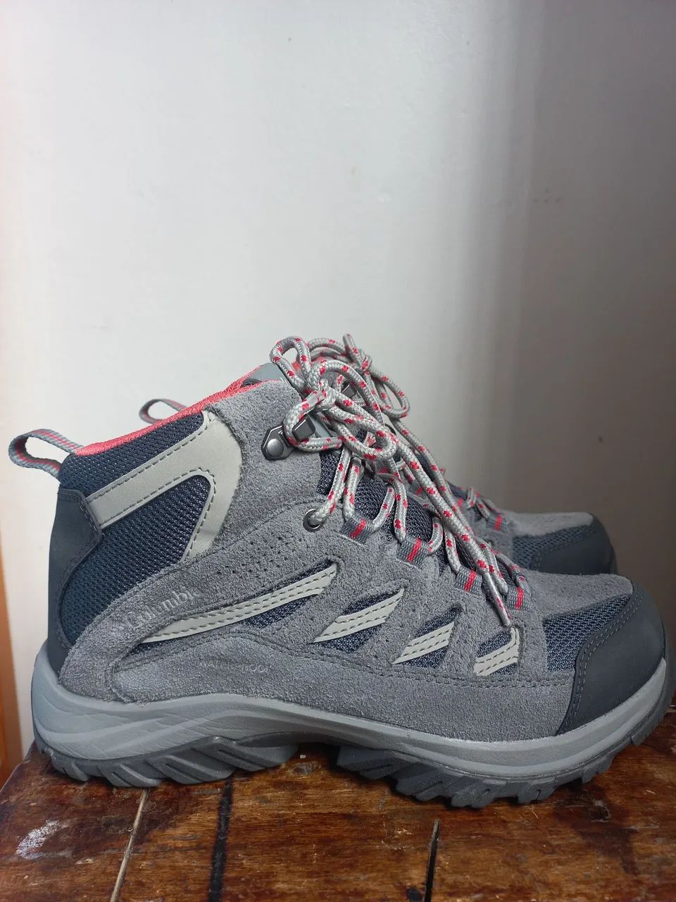 Bota Columbia Feminina Crestwood Mid Waterproof NOVA tam. 36