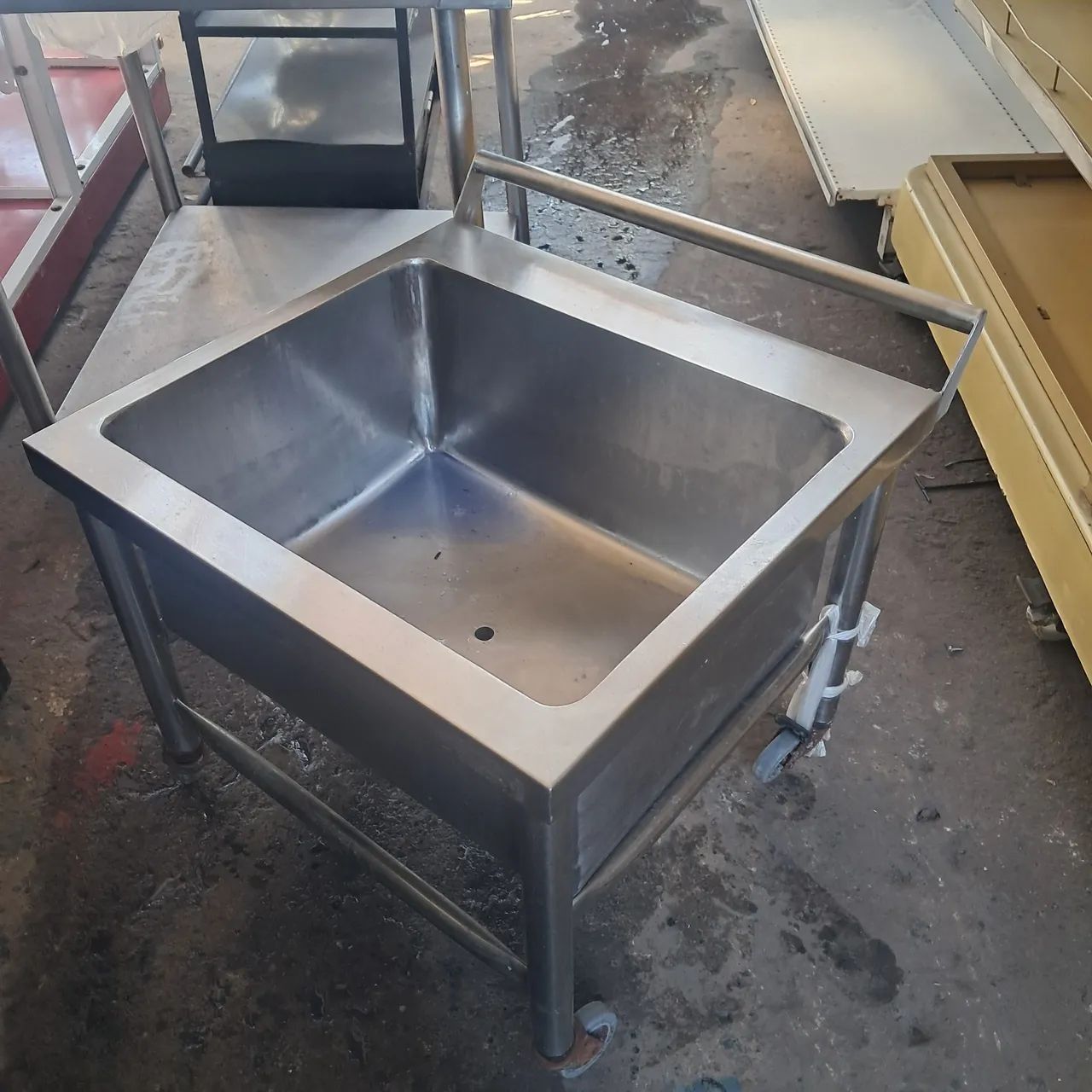 Mesa e cuba de inox (as duas) - Foto 4
