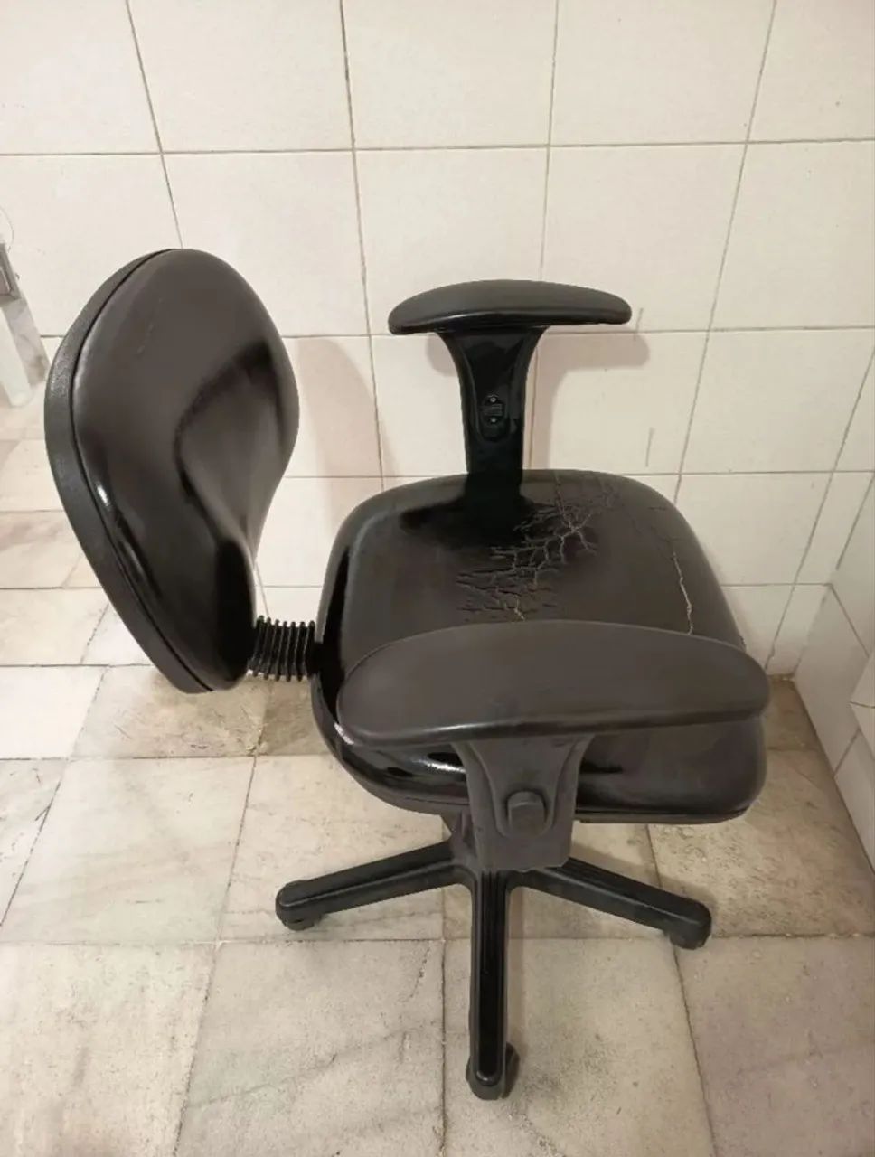 Vende-se cadeira giratória  - Foto 2