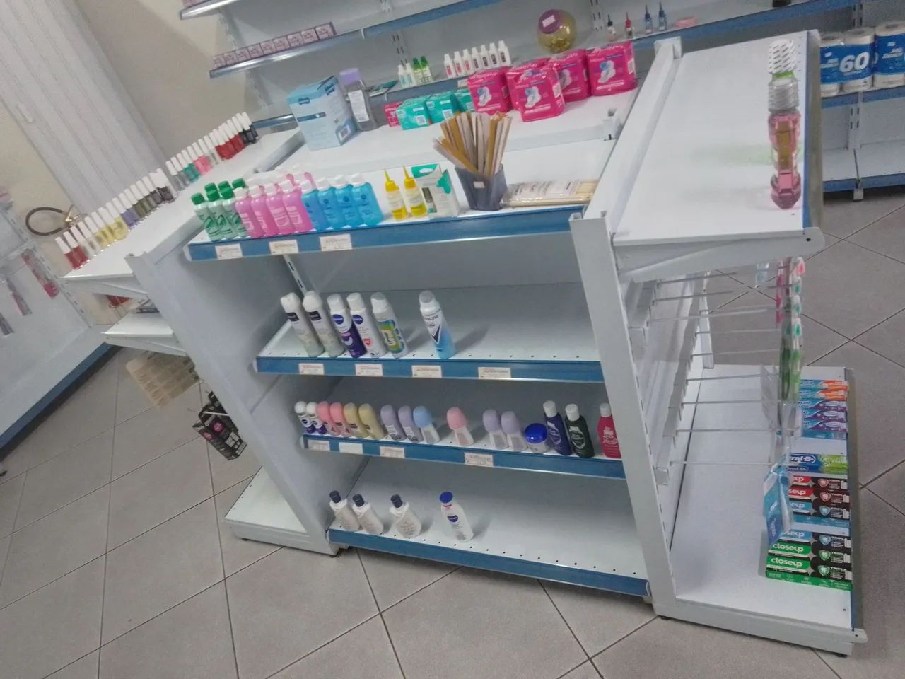 Gôndola para exposição de produtos