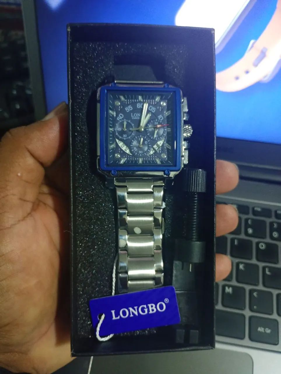 Relógio masculino quadrado novo 