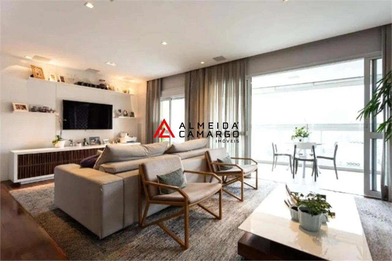 Apartamento à Venda Reformado Vila Olímpia