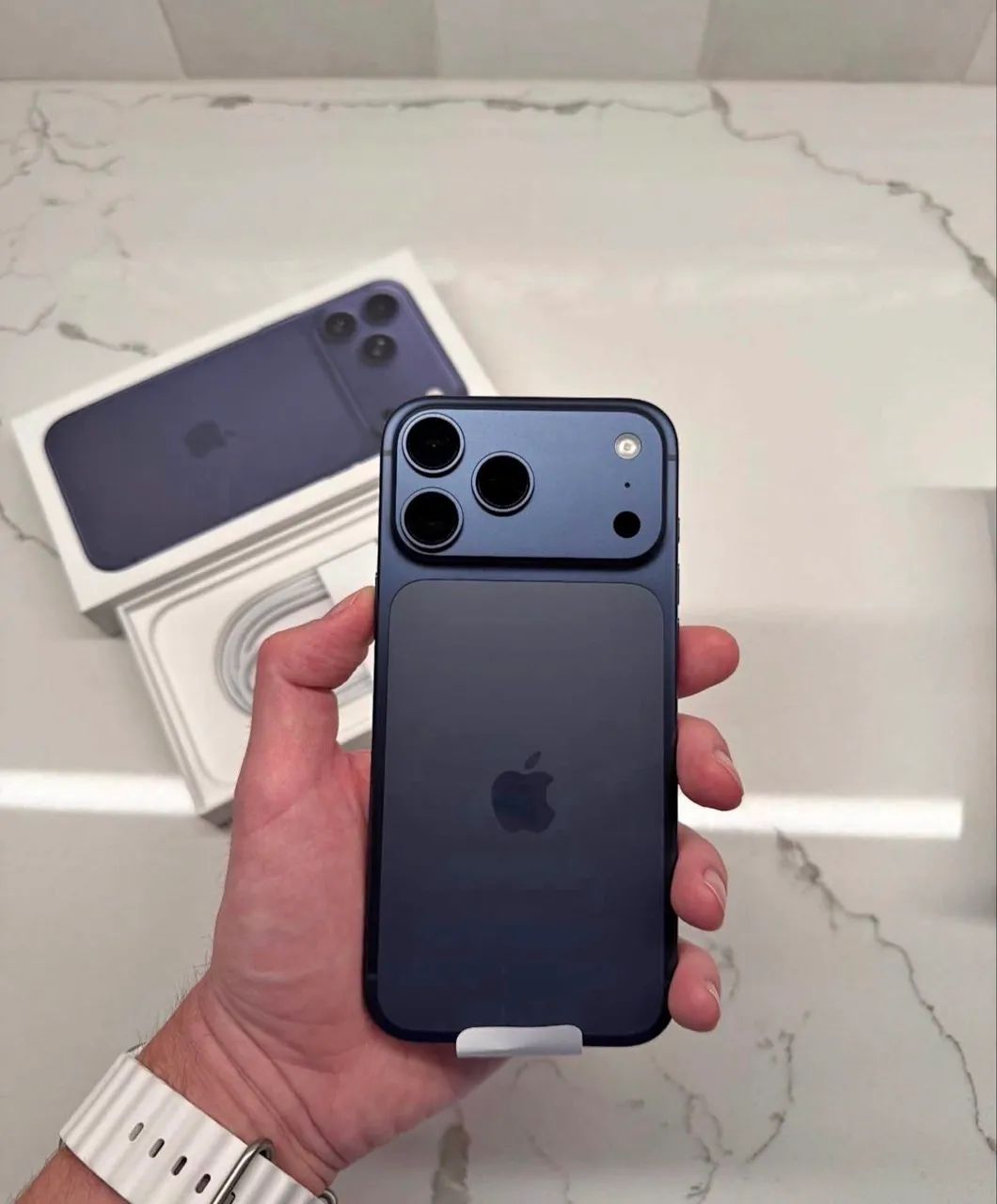 IPHONE 17 pro max 