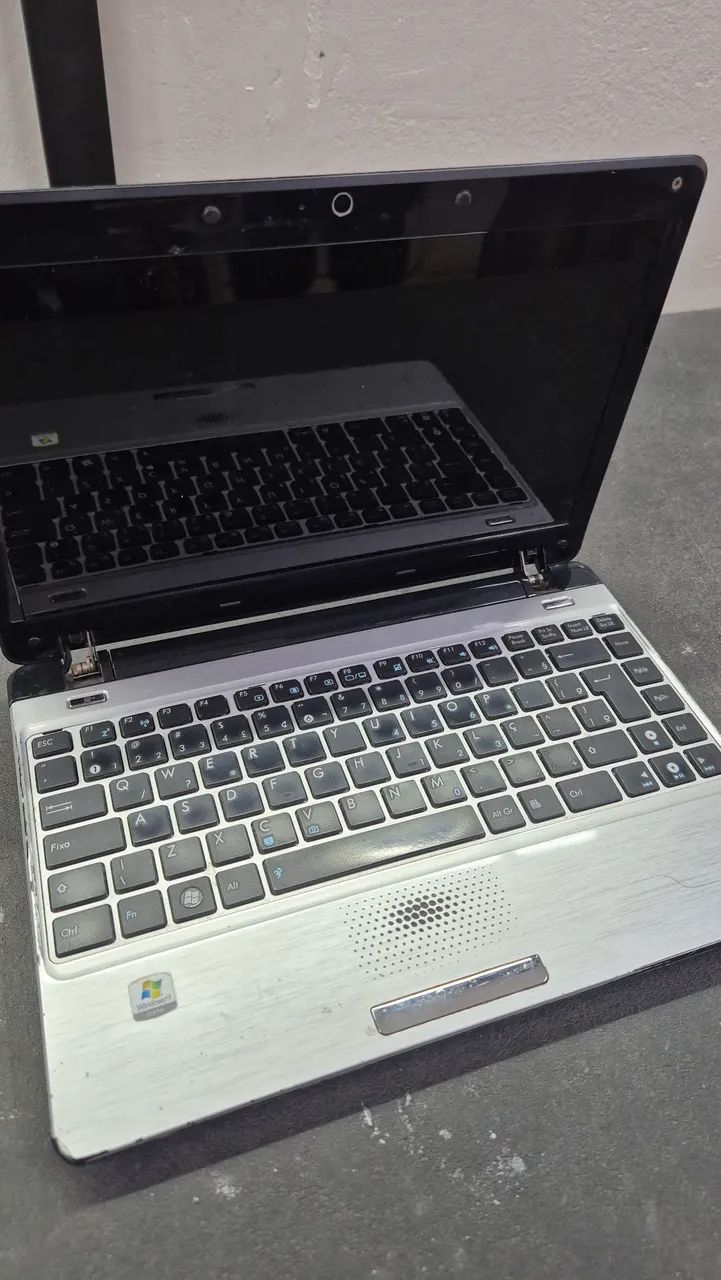 Notebook Asus Eee PC 1201T para retirada de peças 