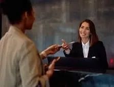 Estamos contratando recepcionista 