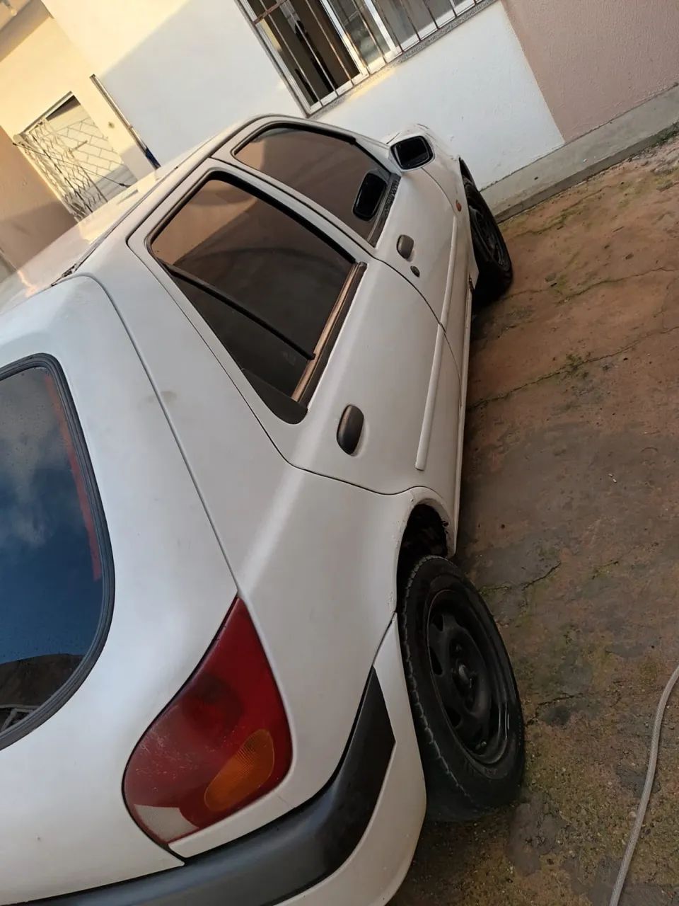 Ford Fiesta GL Class 1.0i 5P 2000 - Foto 3