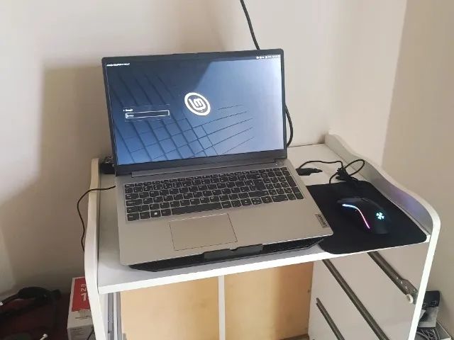 Notebook Lenovo Idea pad ótimo pra estudos
