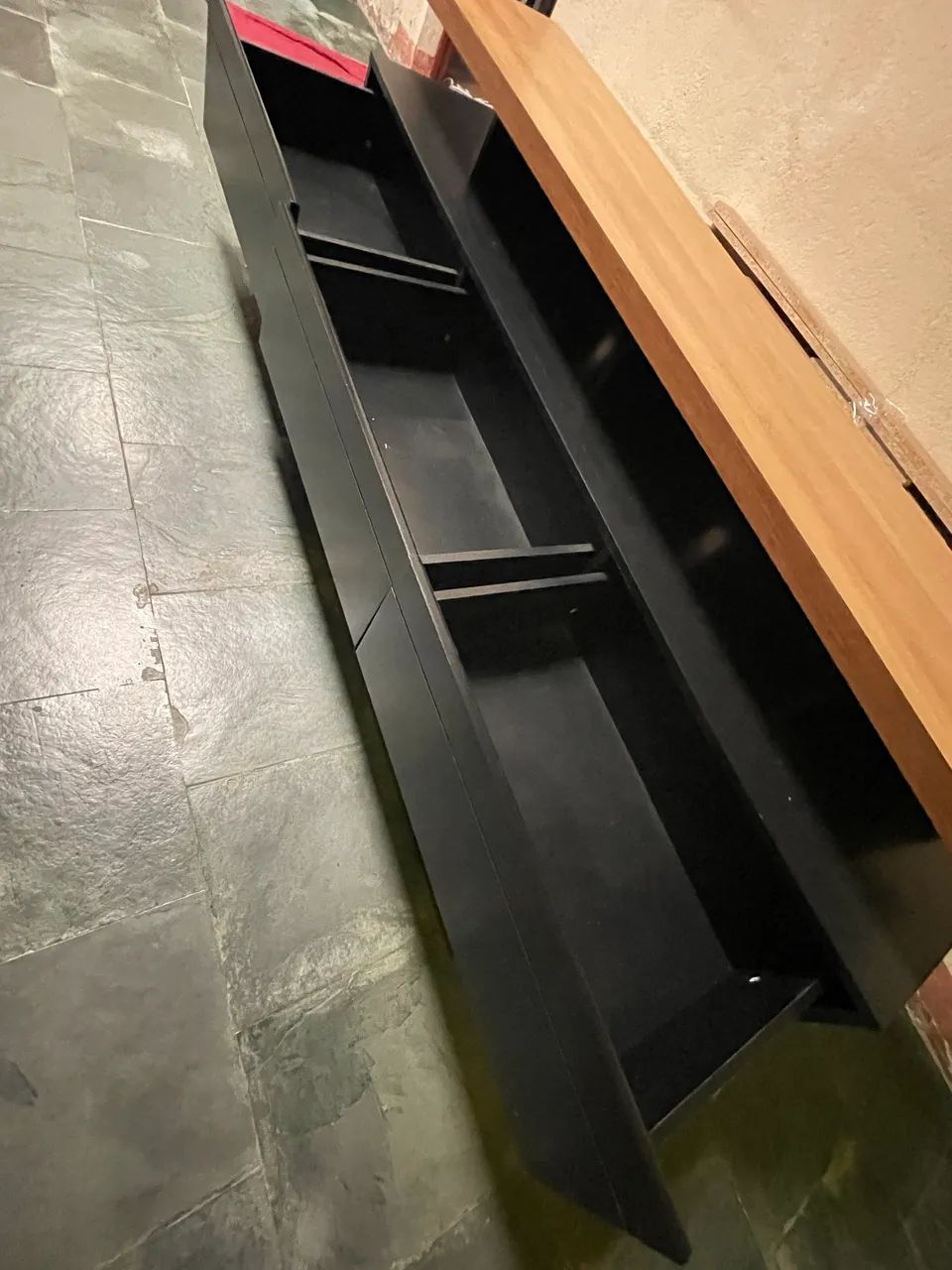 Rack moderno para sala de estar com gavetas - Foto 4