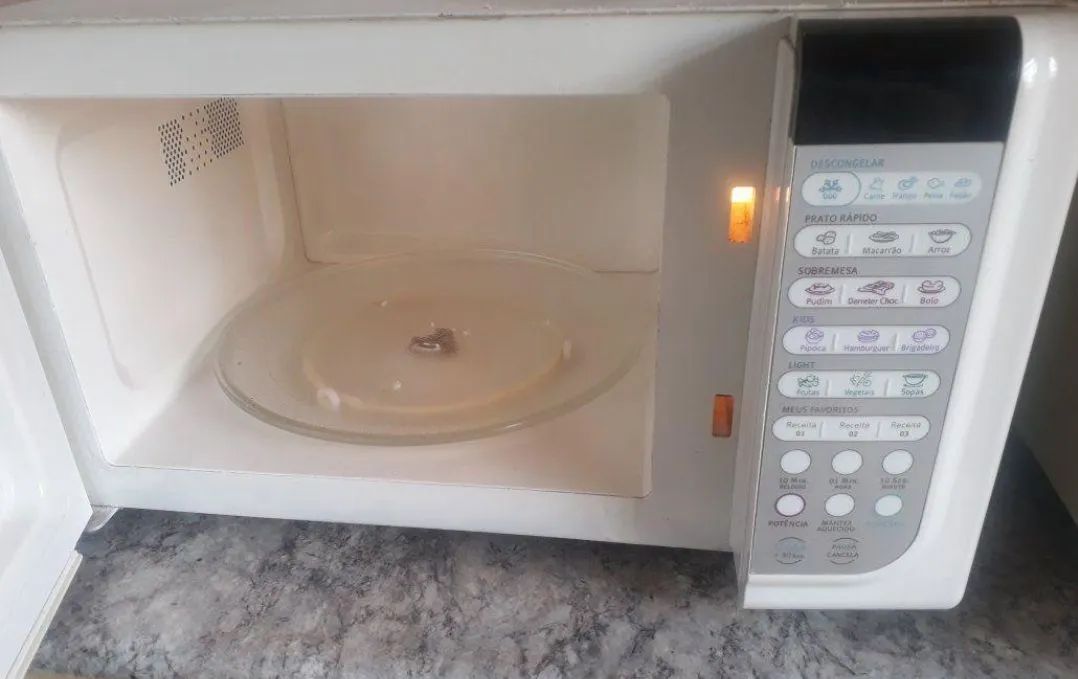 ELECTROLUX 23 LITROS  - Foto 2