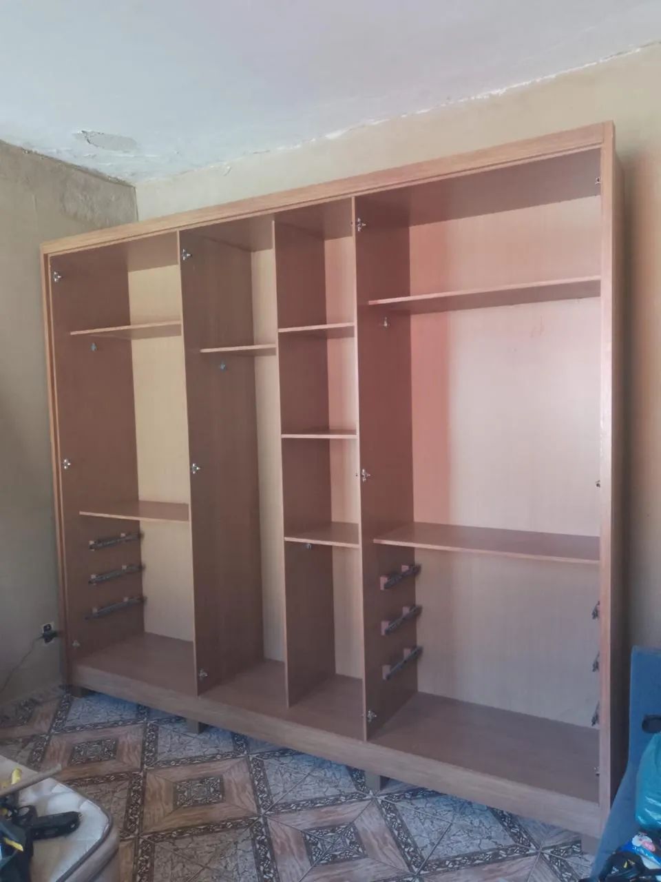 Vende-se Guarda-Roupa com 6 portas  - Foto 3