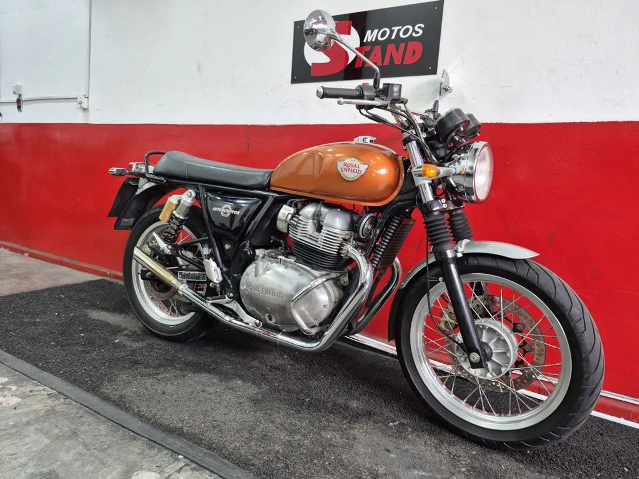 Royal Enfield Interceptor 50 cc  - Foto 4
