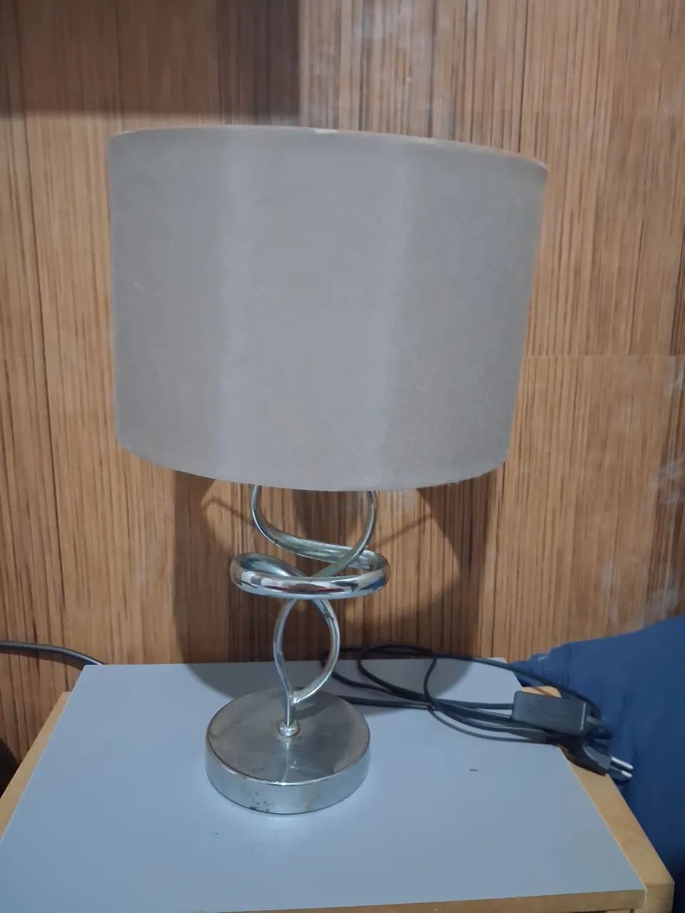 Abaju com Base de Metal - Foto 5