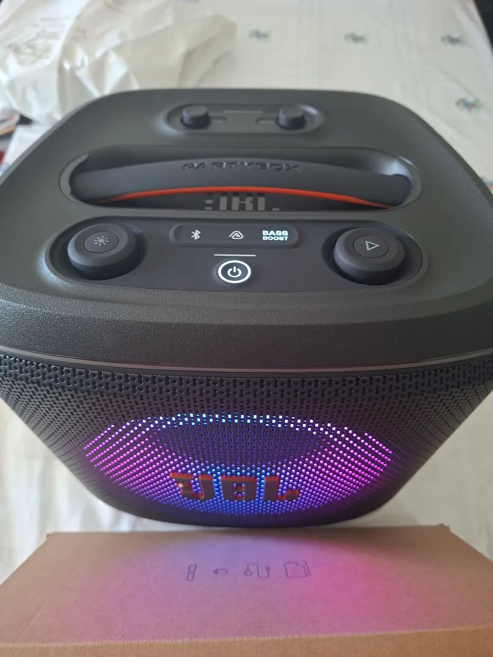 Jbl encore 2 com dois microfone zerinha nunca usada com nota fiscal e garantia  - Foto 2