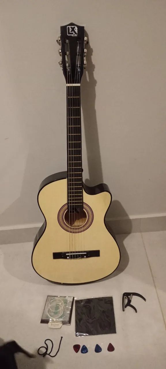 Violão acústico 
