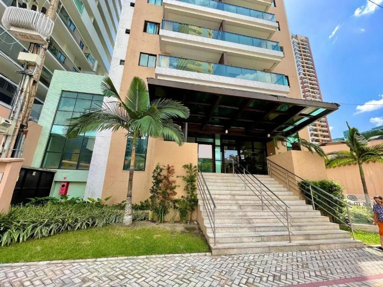 Apto de luxo Mobiliado com sacada nas docas - Foto 2