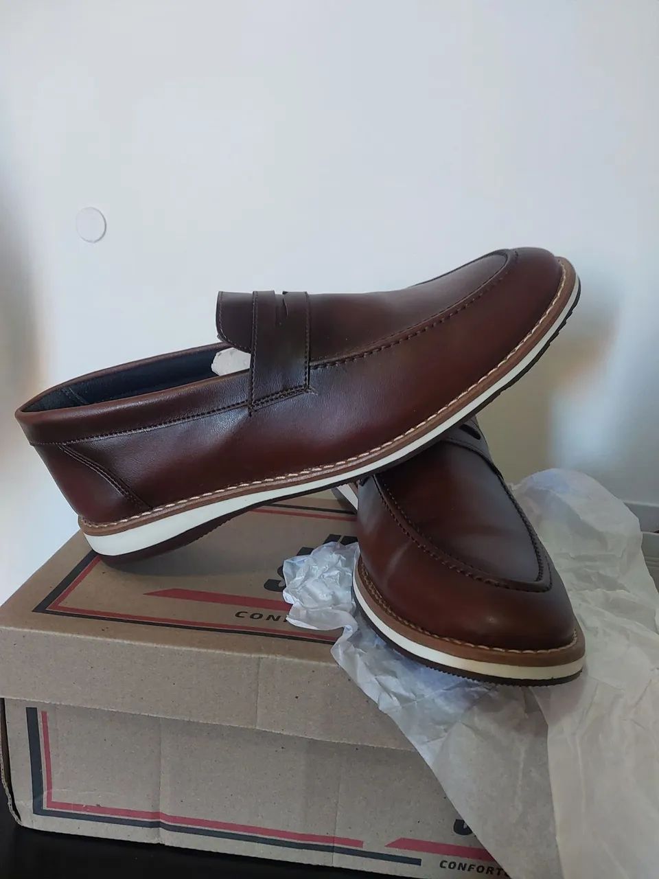 Sapato mocassim na caixa. - Foto 3