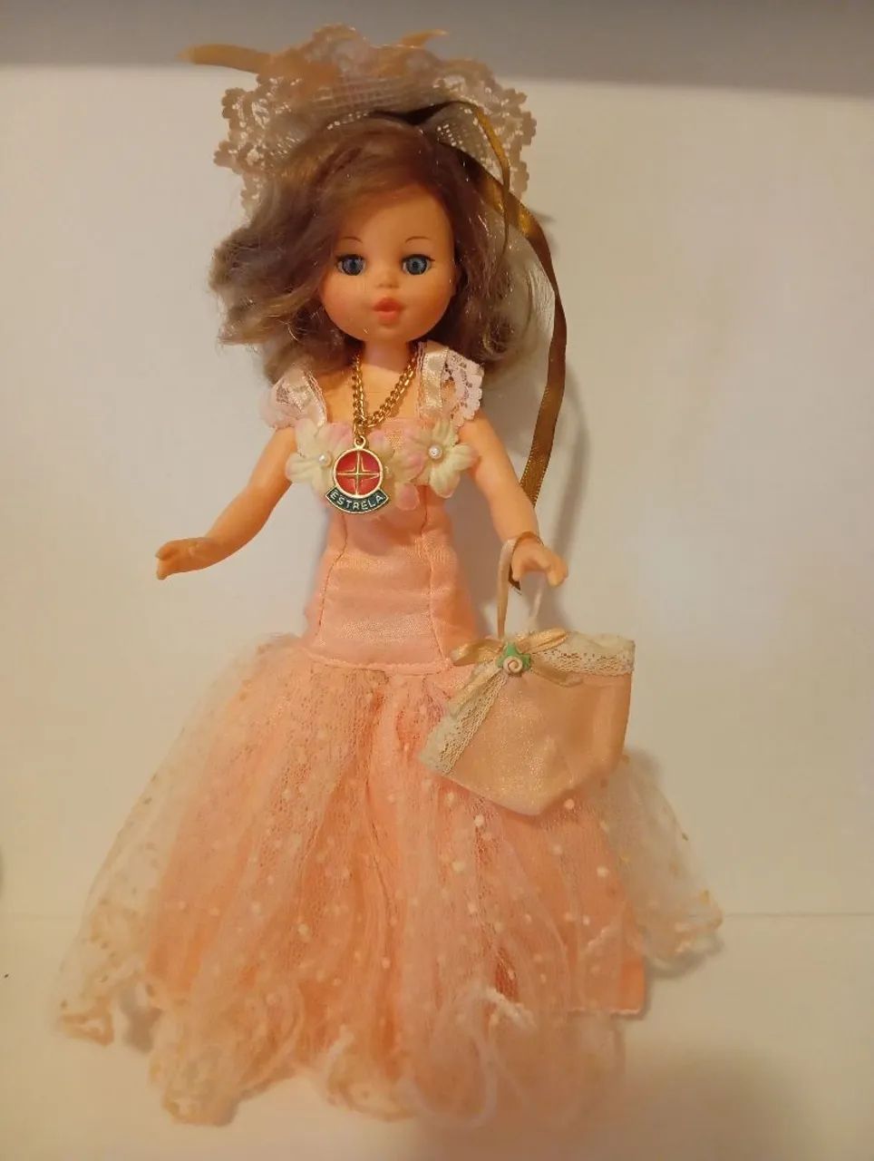 Boneca Sissi estrela antiga 