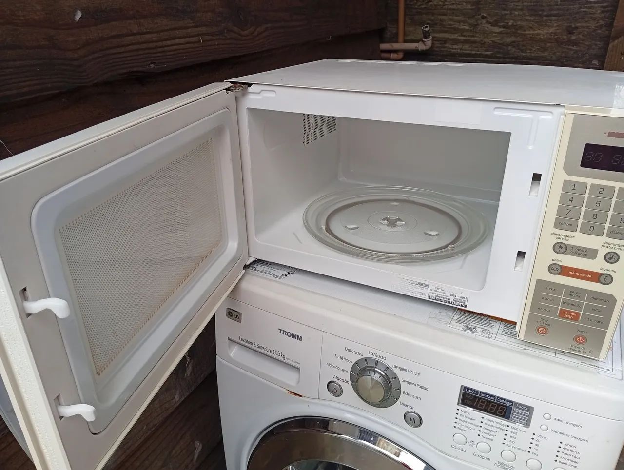 Microondas Brastemp 30 litros funcionando perfeitamente  - Foto 4
