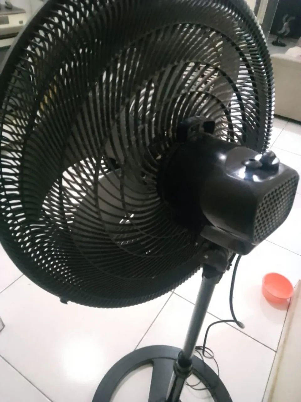Ventilador Coluna Grande Super Turbo 6 Pás Ventisol - Foto 2