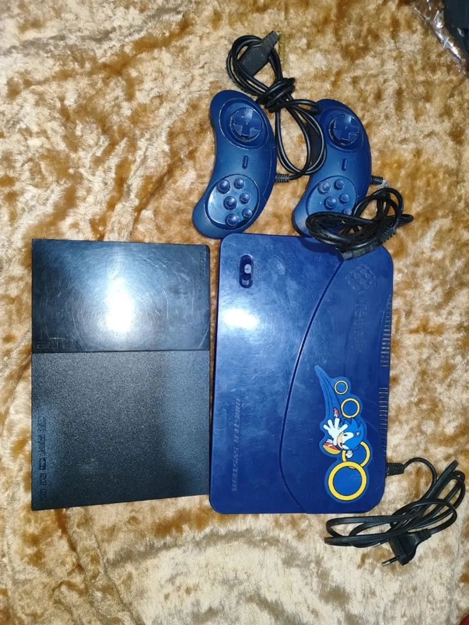 Dois PS2 e um master system. Ler a descrição 