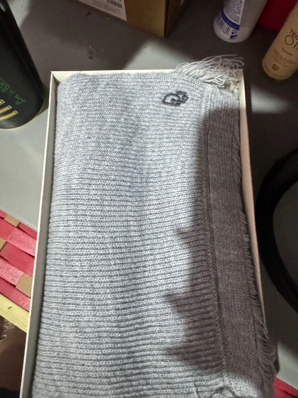 Cachecol Cinza - Estilo Clássico e Confortável - Foto 2