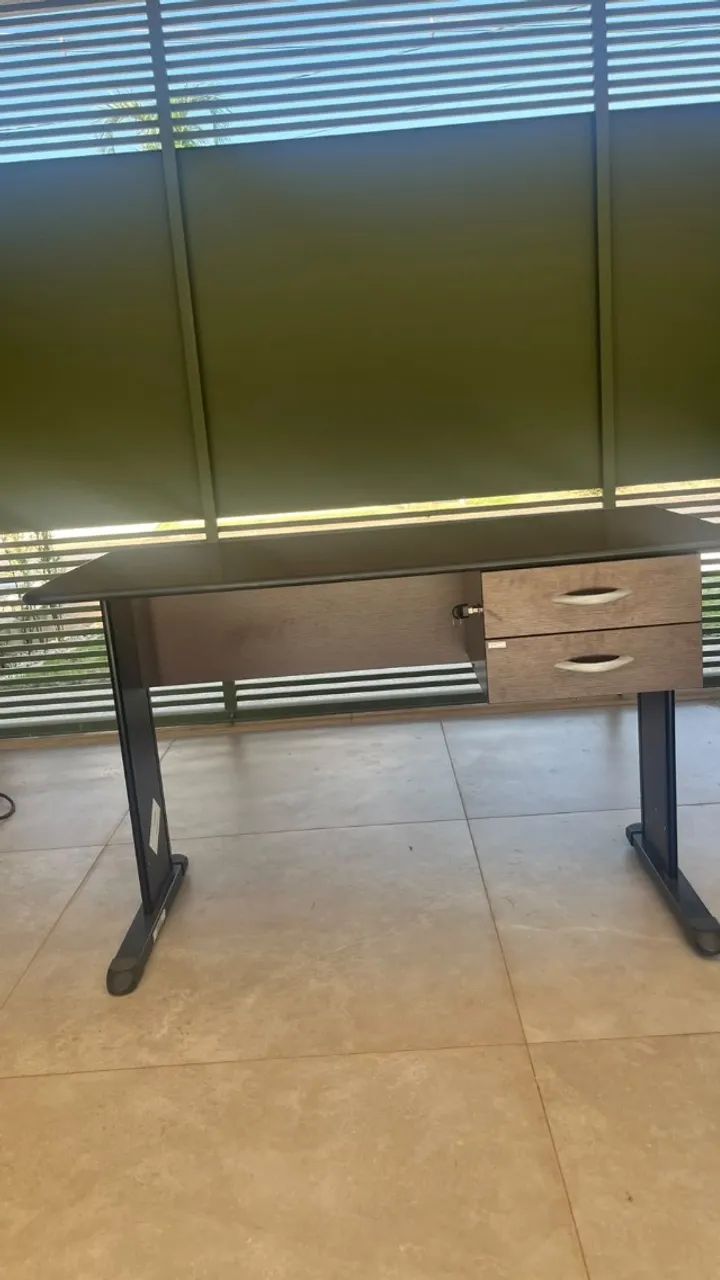 Mesa de Estudo/Escritório - Foto 2