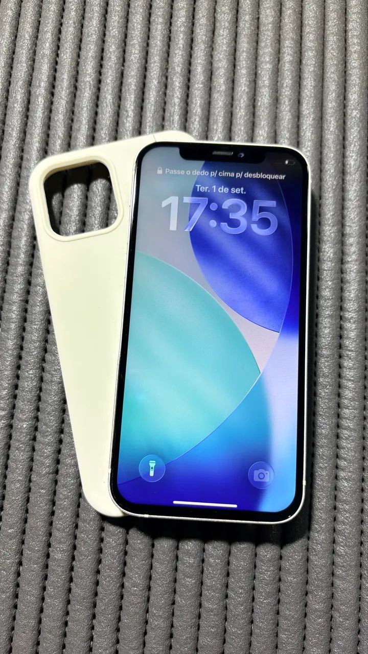 iPhone 12 64GB Branco tudo funcionando perfeitamente - Celulares e