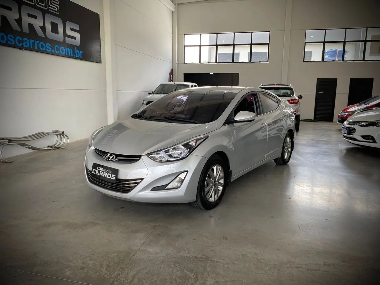 Hyundai Elantra 2.0 16V FLEX AUT. 2014