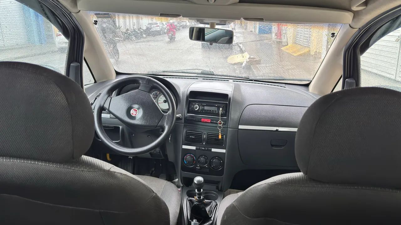 Fiat Idea ELX 1.4 MPI Fire Flex 8V 5P 2010 - Foto 5