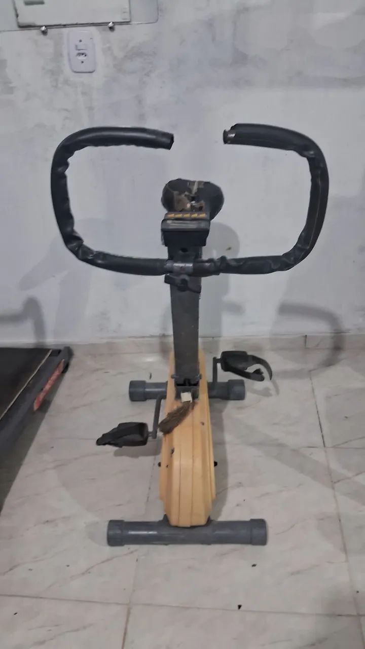 Vende_se uma Bicicleta egometrica  - Foto 4