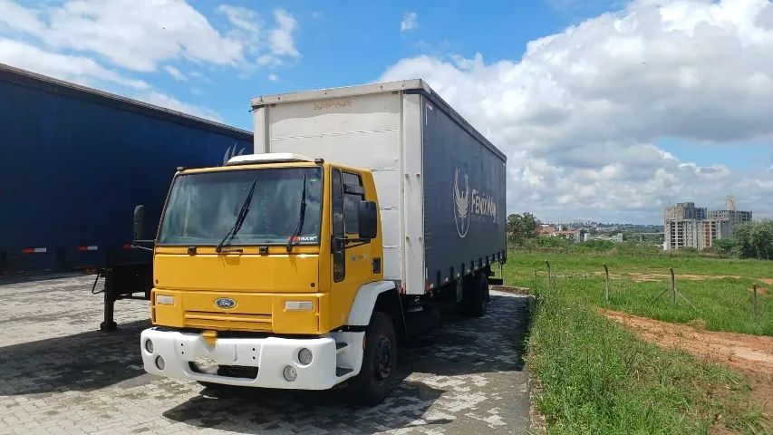  FORD CARGO 1317 E 2007 - Foto 2