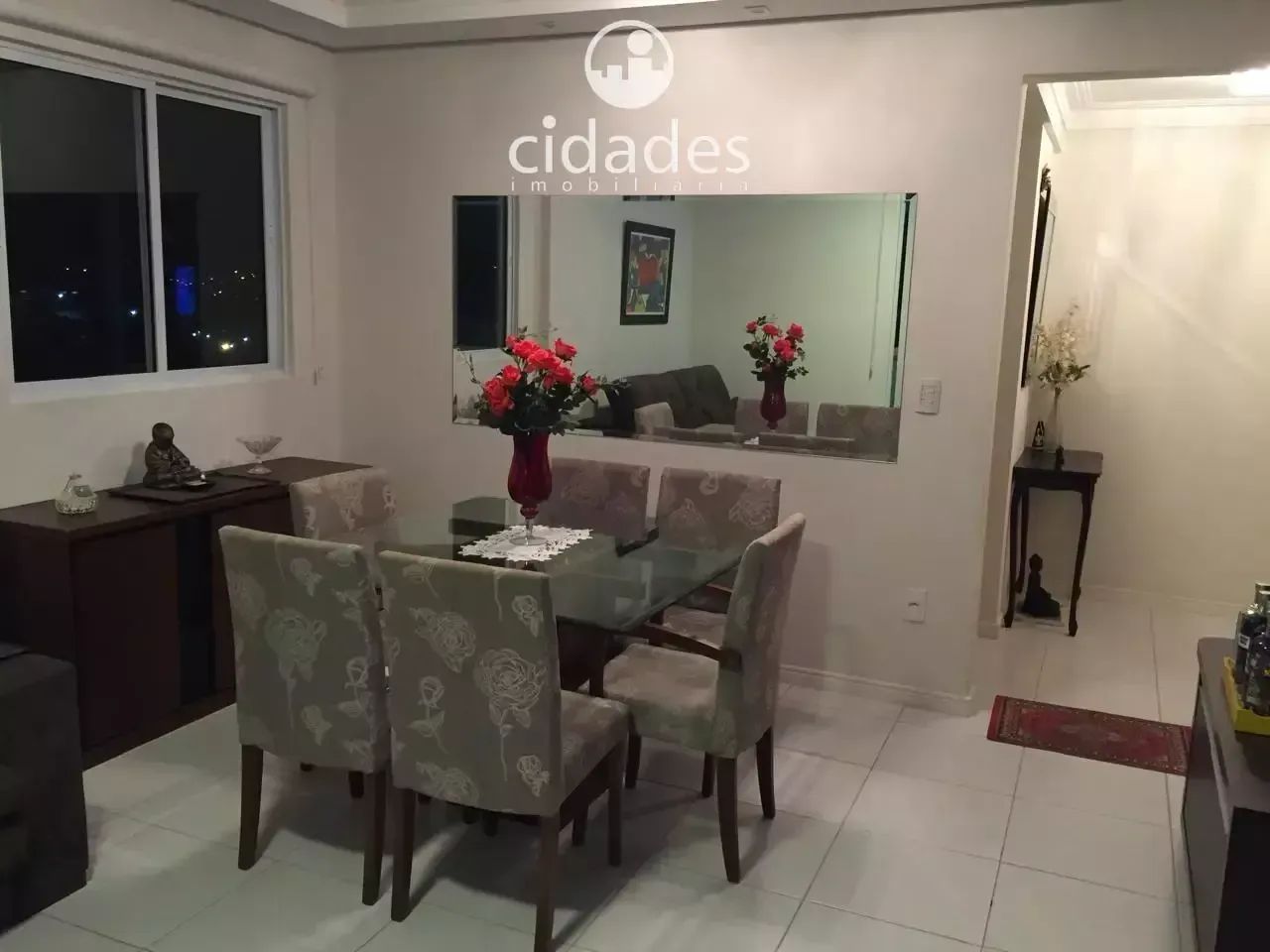 Apartamento com 2 dormitórios sendo 1 suíte e churrasqueira no Jardim Cidade, Florianópoli