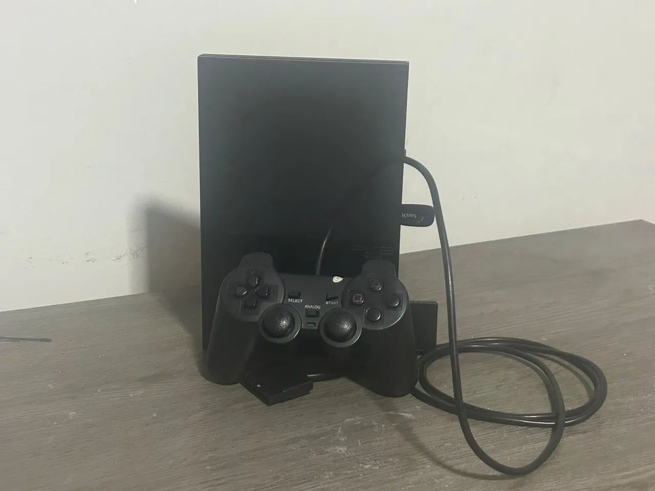 Ps2 + 2 controles  - Foto 3