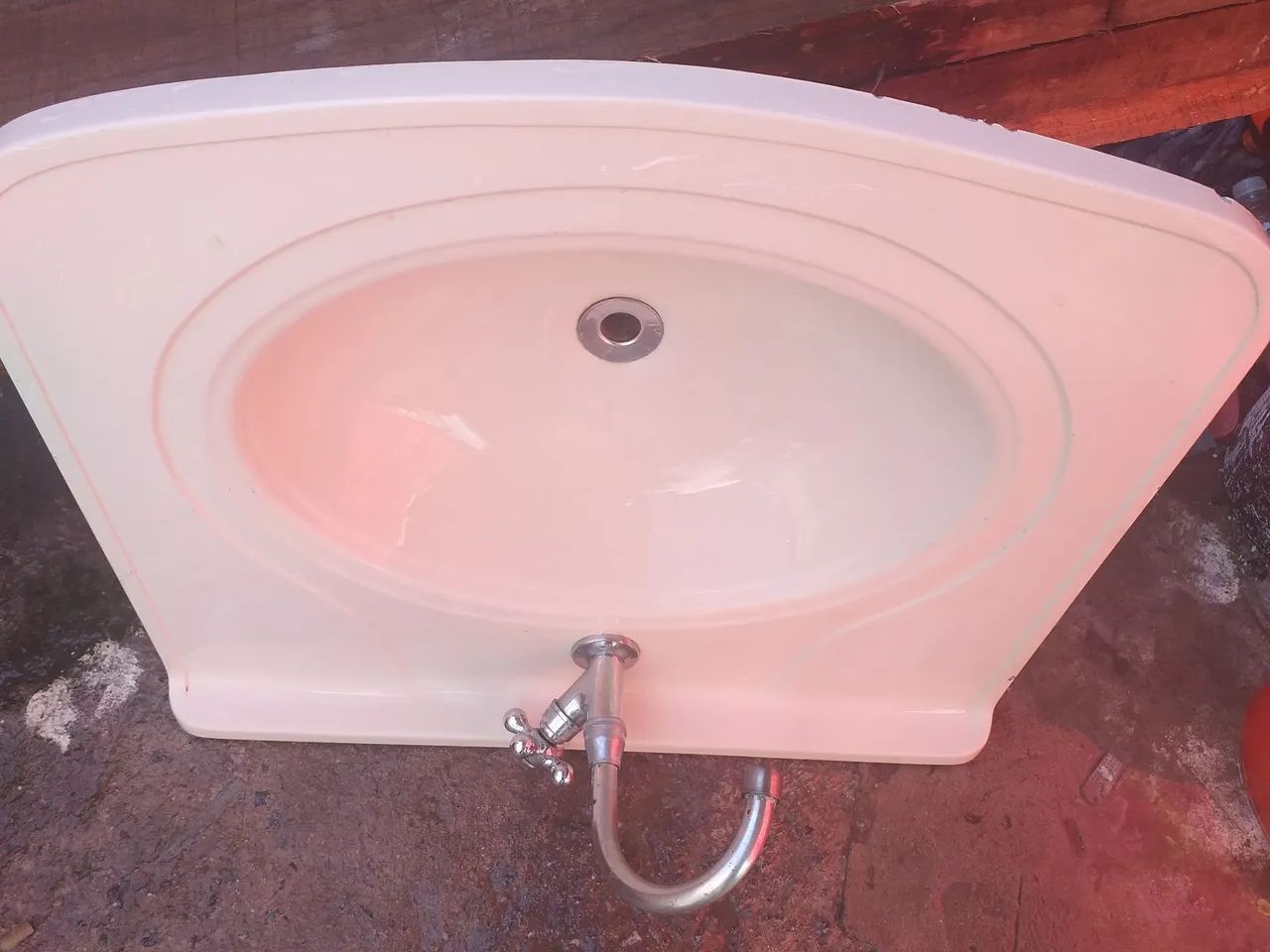 Lavatório em bom estado  - Foto 2
