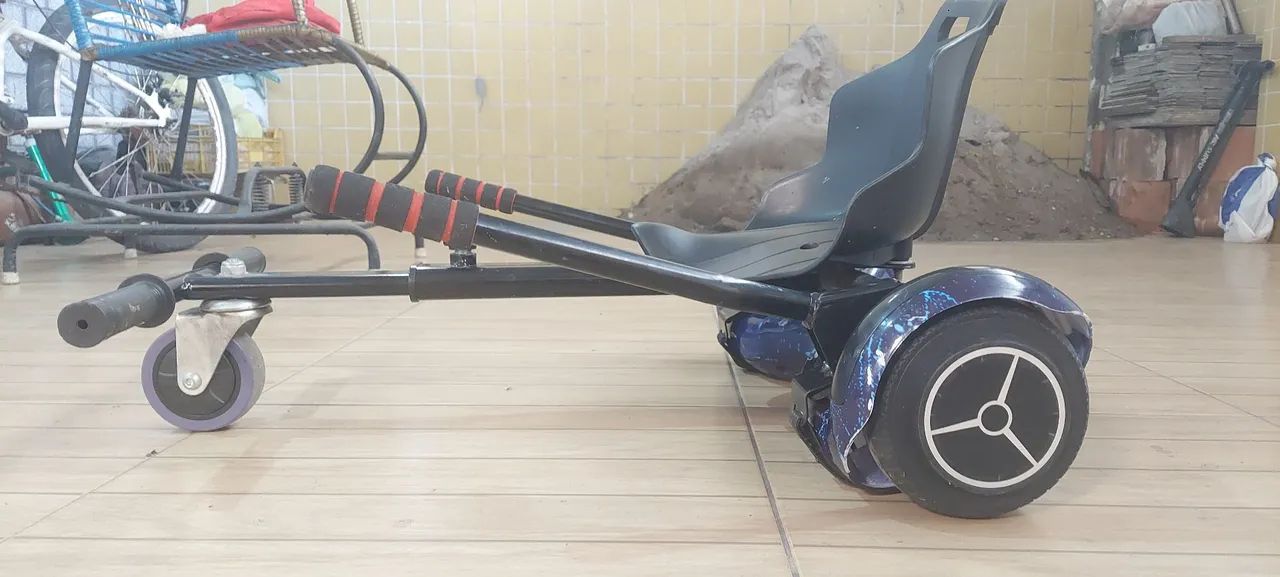 Hoverboard com carrinho - ótimo estado bem conservado 