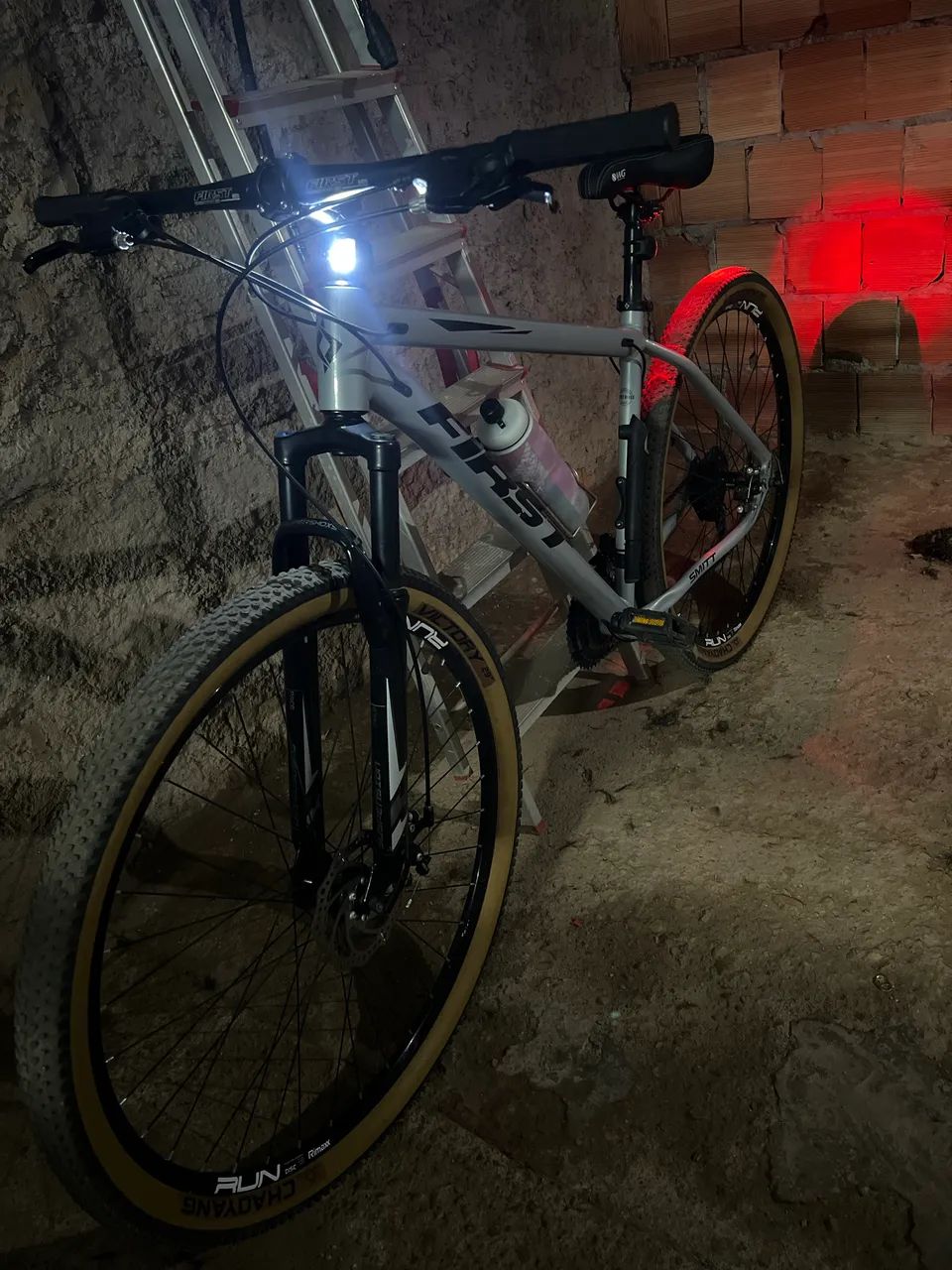 Bicicleta aro 29  top ótimo preço  - Foto 2