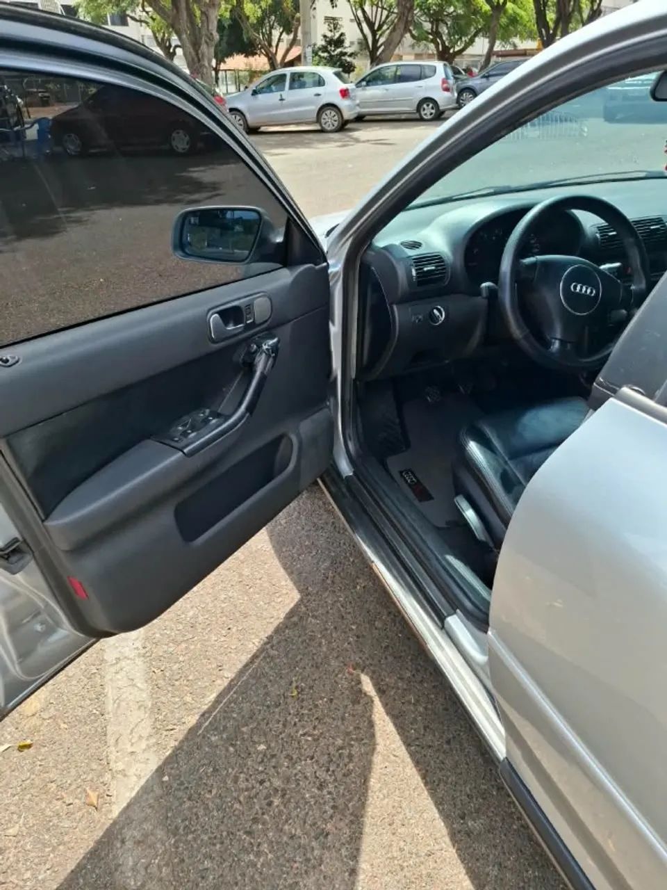 Audi A3 1.6 5P 2004 - Foto 2