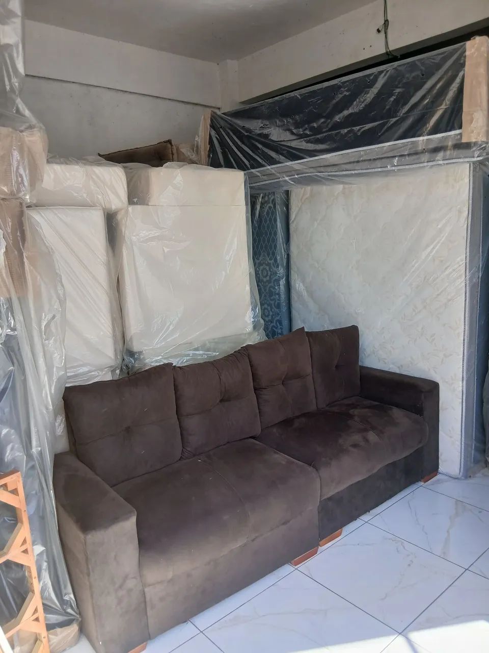 SOFA 4 LUGARES TAMANHO 2.20