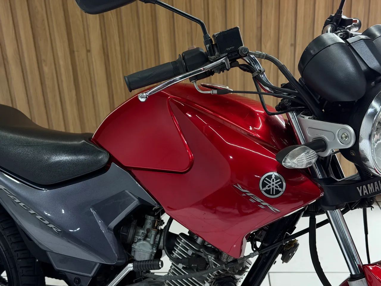 Moto Yamaha YBR FACTOR 125cc E 2010 IMPECÁVEL  - Foto 4