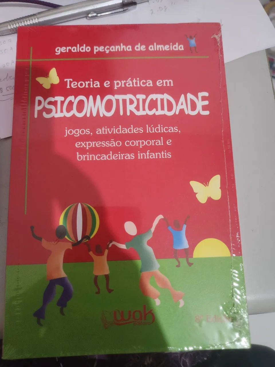 Livro teoria e prática em psicomotricidade