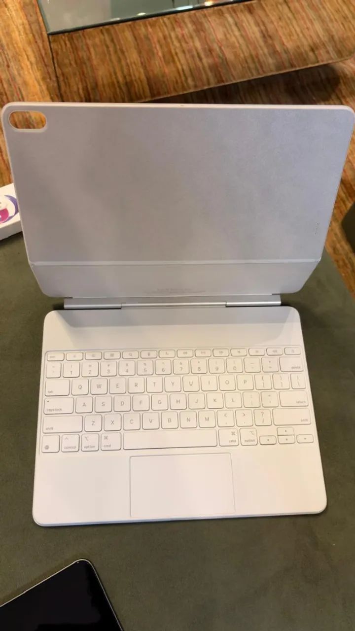 Ipad air 13" 256gb + magic pad + caneta (quase nunca usado) - Foto 3